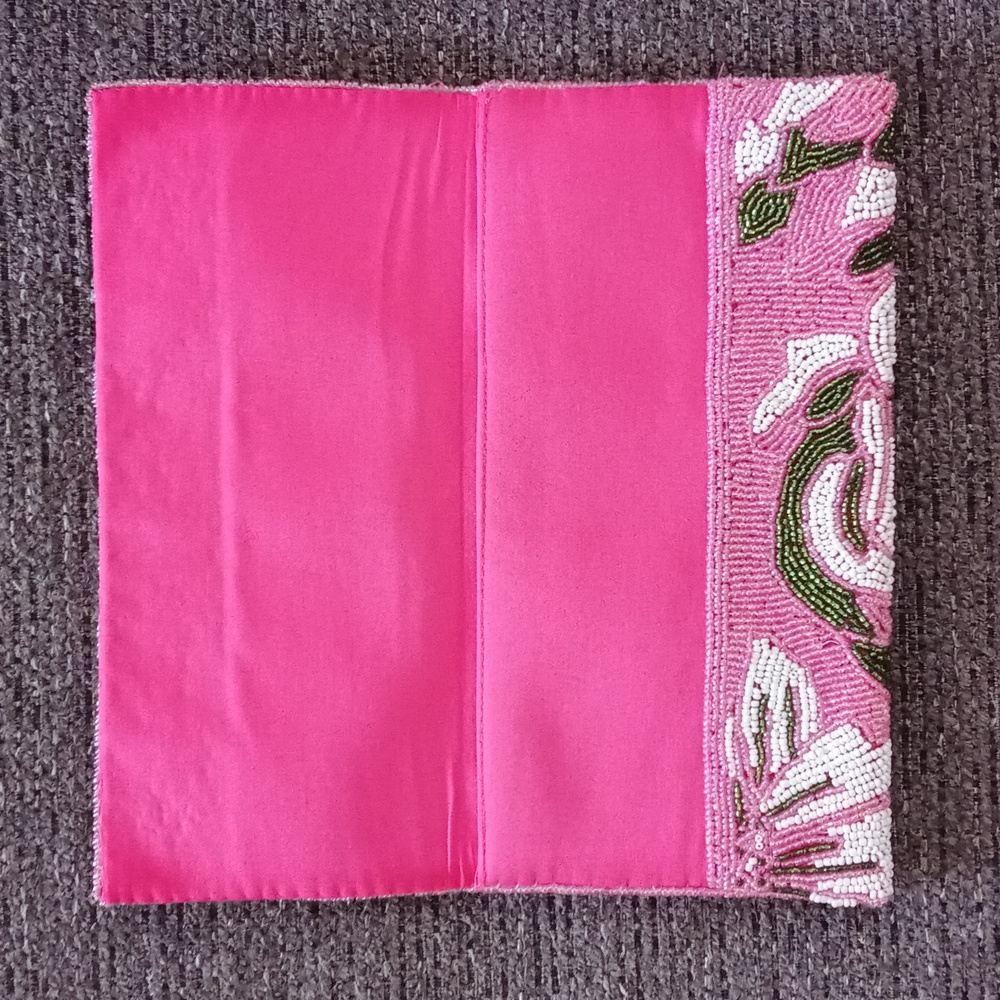 🐚RARE Lilly Pulitzer🐚 - Shell Shocked Glass Beaded Clutch - Picture 8 of 16